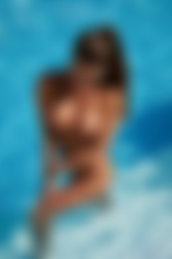 [photodromm.com] 2018-02/[photodromm.com] - 2018.02.14 - Isabelle - Pools Of Blue (x50) 2000x3000/25l.jpg