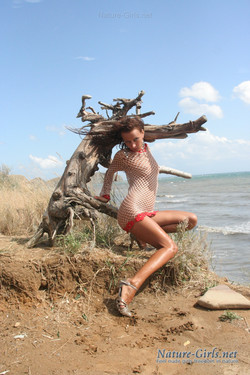 Nature-Girls-Photos/024/060829-020-img_0047.jpg