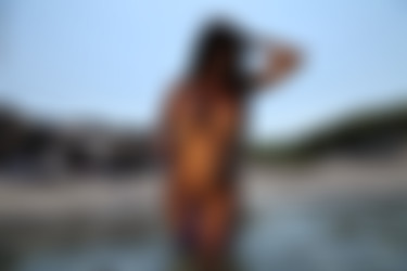 photodromm.com - 2011-11/talia - 06 - on a solitary beach 3/02l.jpg