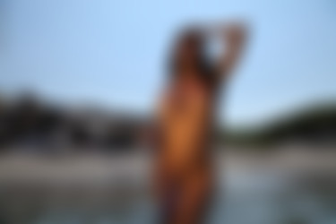 photodromm.com - 2011-11/talia - 06 - on a solitary beach 3/01l.jpg