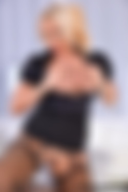 LucyZara2017/2017.05.08 Big Black Dildo Fun/lz_alto_solo_15.jpg