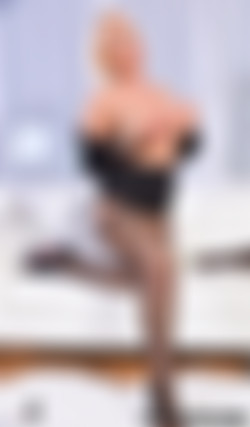 LucyZara2017/2017.05.08 Big Black Dildo Fun/lz_alto_solo_17.jpg