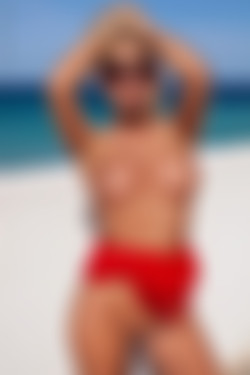 [photodromm.com] 2015-12/[photodromm.com] - 2015.12.24 - Brigitta - Red, White & Blonde II (x50) 2000x3000/13l.jpg