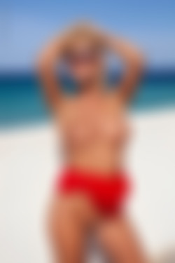 [photodromm.com] 2015-12/[photodromm.com] - 2015.12.24 - Brigitta - Red, White & Blonde II (x50) 2000x3000/14l.jpg