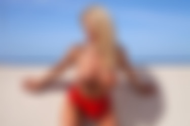 [photodromm.com] 2015-12/[photodromm.com] - 2015.12.24 - Brigitta - Red, White & Blonde II (x50) 2000x3000/23l.jpg
