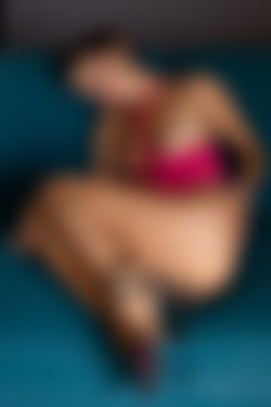 [PHD] 2024-11/18 Jenielou - Exploring The Sofa 2/19l.jpg