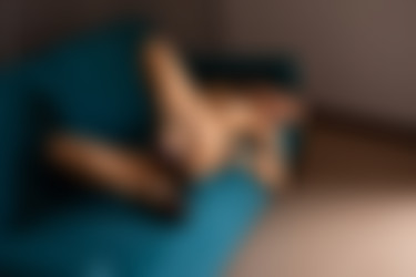 [PHD] 2024-11/18 Jenielou - Exploring The Sofa 2/44l.jpg