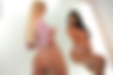 [photodromm.com] 2015-01/[photodromm.com] - 2015.01.02 - Stevie & Ellamai - Double Fantasy (x46) 1333x2000/11l.jpg