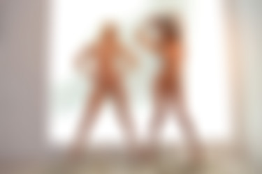 [photodromm.com] 2015-01/[photodromm.com] - 2015.01.02 - Stevie & Ellamai - Double Fantasy (x46) 1333x2000/37l.jpg